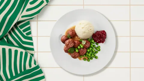 Omlouváme se za nepřesnost v cenách jídel v restauracích IKEA, zlevnění se totiž týká celých pokrmů