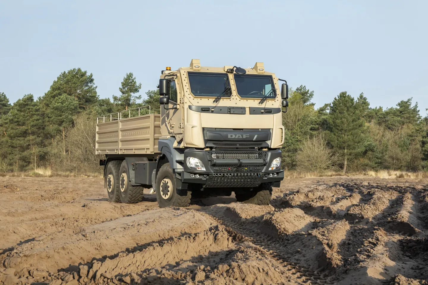 Na veletrhu BEDEX 2026 se představí moderní logistické vozidlo společného projektu firem DAF Trucks, Tatra Trucks, Tatra Defence a VDL Groep