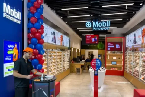 Od nového tarifu po výkup starého mobilu: Vodafone a Mobil Pohotovost na Chodově otevřely společnou prodejnu