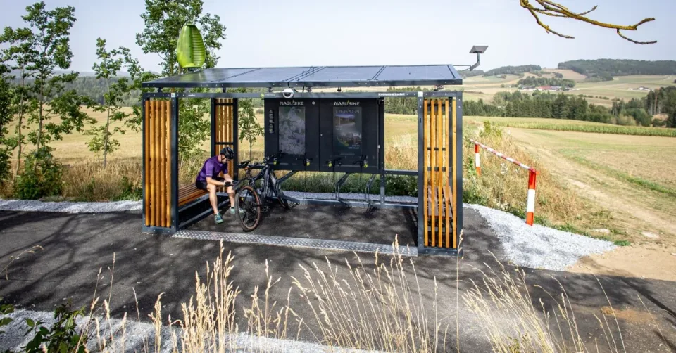 Technologie Siemens řídí nové autonomní nabíjecí stanice pro elektrokola od českého startupu Make4Green